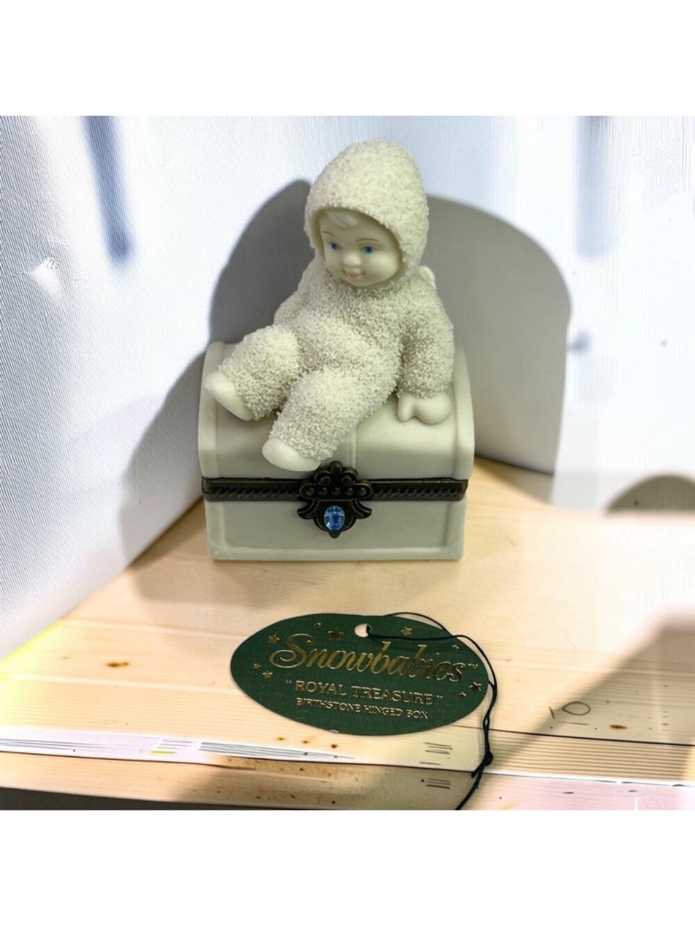 Dept 56 Snowbabies Royal Treasure March Aquamarine Trinket Box Figurine 2000